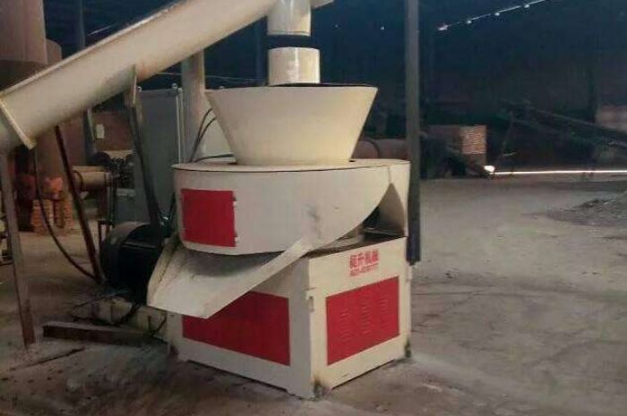 昶升生物質(zhì)壓塊機 昶升生物質(zhì)壓塊機